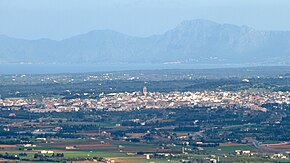 Muro, en Mallorca (Baleares, España).jpg