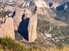 2005.09.17 mallos de Riglos.jpg