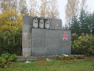 «Лемболовская твердыня». Памятник лётчикам. 2011 год