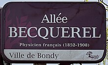 Табличка на Аллее Беккереля — Бонди