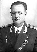 Инженер-полковник в отставке, профессор М.К. Бочаров. Форма образца 1955 г.