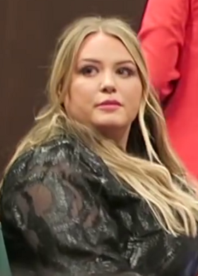 Anna Todd NYC 2019.png