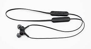 2023 Słuchawki Sony WI-XB400 (3).jpg