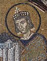 Константин Великий приносит Город в дар Богородице. Мозаика над входом в Собор Святой Софии.