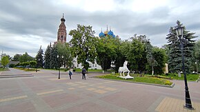 Central square of Bronnitsy.jpg