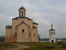 Свирская церковь и колокольня.JPG