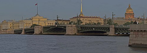 Дворцовый мост и адмиралтейство