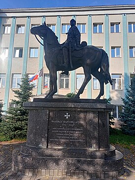 Памятник Надежде Андреевне Дуровой, 1783-1866 гг.jpg