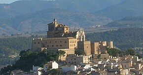 Caravaca de la Cruz Murcia Espana castillo santuario de la vera cruz.jpg