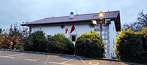 Casa consistorial de Iza (Navarra).jpg