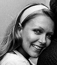 Susan Blakely Peter Strauss Rich Man Poor Man (cropped).JPG