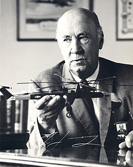 Igor Sikorsky B&W.jpg