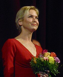 Renée Zellweger 2.jpg