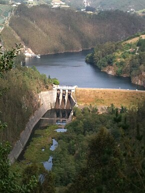 Embalse de Arbón.JPG