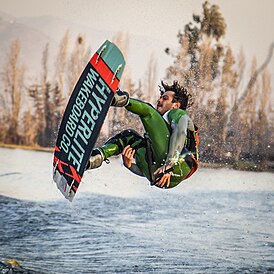 Wakeboard (14355576323).jpg