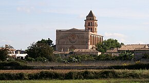 Iglesia de San Pedro, en Petra (Baleares, España).jpg