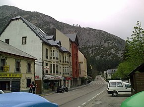 Canfranc, vue générale.jpg