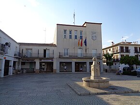 San Antonio de Benagéber. Ayuntamiento. Plaza.jpg