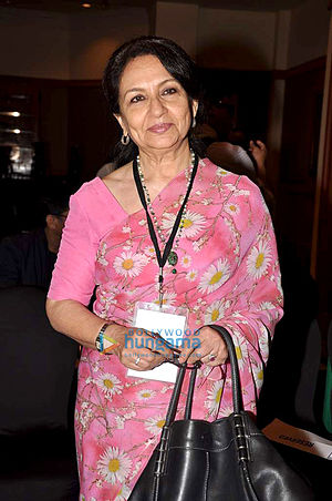 Sharmila Tagore at Screenwriters Lab 2013.jpg