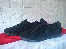 Лідская абутковая фабрыка. ЛМ80.jpg