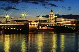 Дворцовый мост. Ночная подсветка