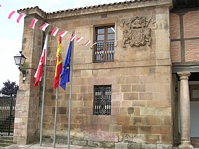 Fachada Ayuntamiento de Cartes.jpg