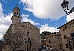 Iglesia de San Juan Bautista, en Mancor del Valle (Baleares, España).jpg