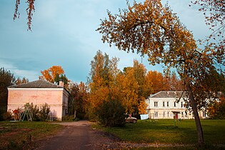 Первые кирпичные дома рабочего посёлка ЧМЗ