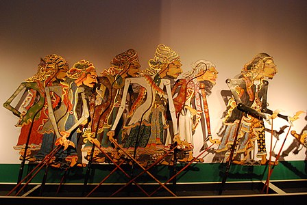 Группа кукол ваянг килит