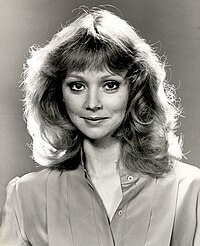Shelley Long in Cheers (1982 NBC publicity photo).jpg