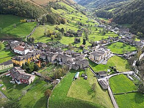 Vista aérea de Vega de Pas - Sur.jpg