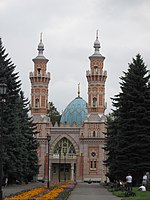 Вид на мечеть со стороны фасада