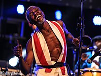 Танцор мамбо