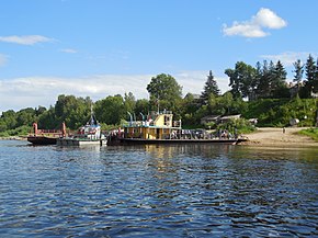 Motorboat by Verkhnaya Dvina, Kotlas - Toima - panoramio (63).jpg