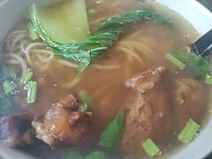 Ламян с говядиной в бульоне