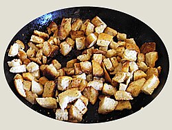 Солёные гренки