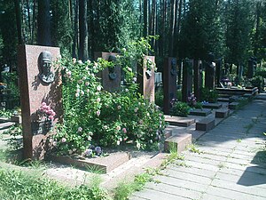 Aircrew USSR 65735 tomb (2).JPG