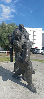 Памятник "Раненый командир".jpg