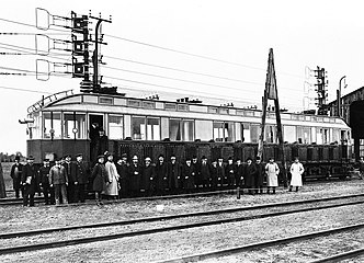 Экспериментальный высокоскоростной электрический вагон, созданный при участии S&H развил скорость более 210 км/ч (по меркам 1903 года такая скорость была фантастичной)